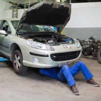 Why DIY Auto Repair in Seymour CT is a Bad Idea