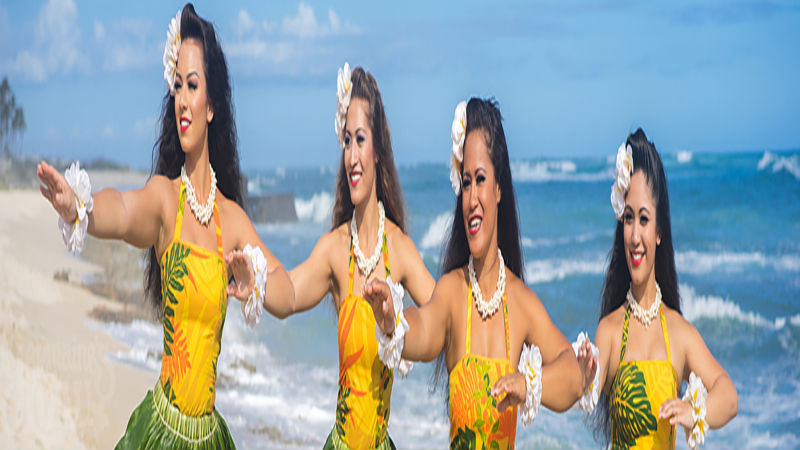 How Modern Comforts and Hawaiian Dance in Honolulu Make it the Pride of the Pacific