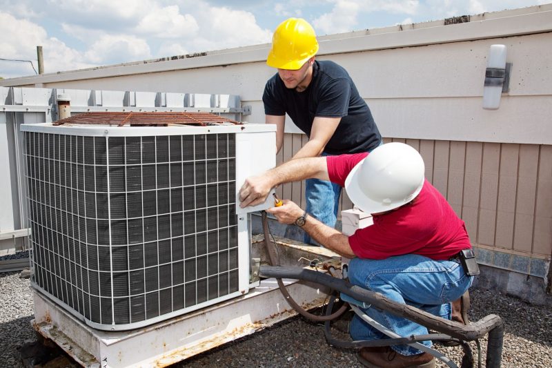 How to Know When You Should Call an AC Repair Service to Fix Your Unit