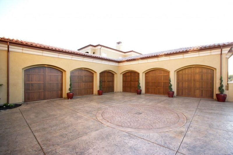 Reasons Not to Put Off Garage Door Repair in Orland Park