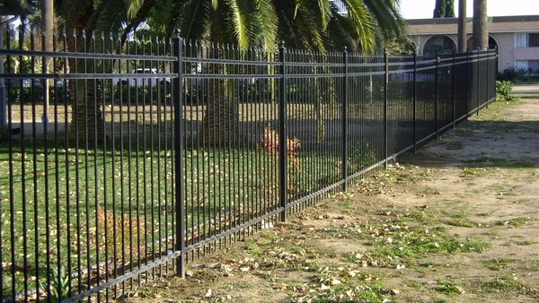 Why There Is a Demand for Wrought Iron Fence in Riverside