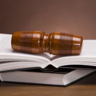 Determining If You Need the Assistance of an Entertainment Lawyer