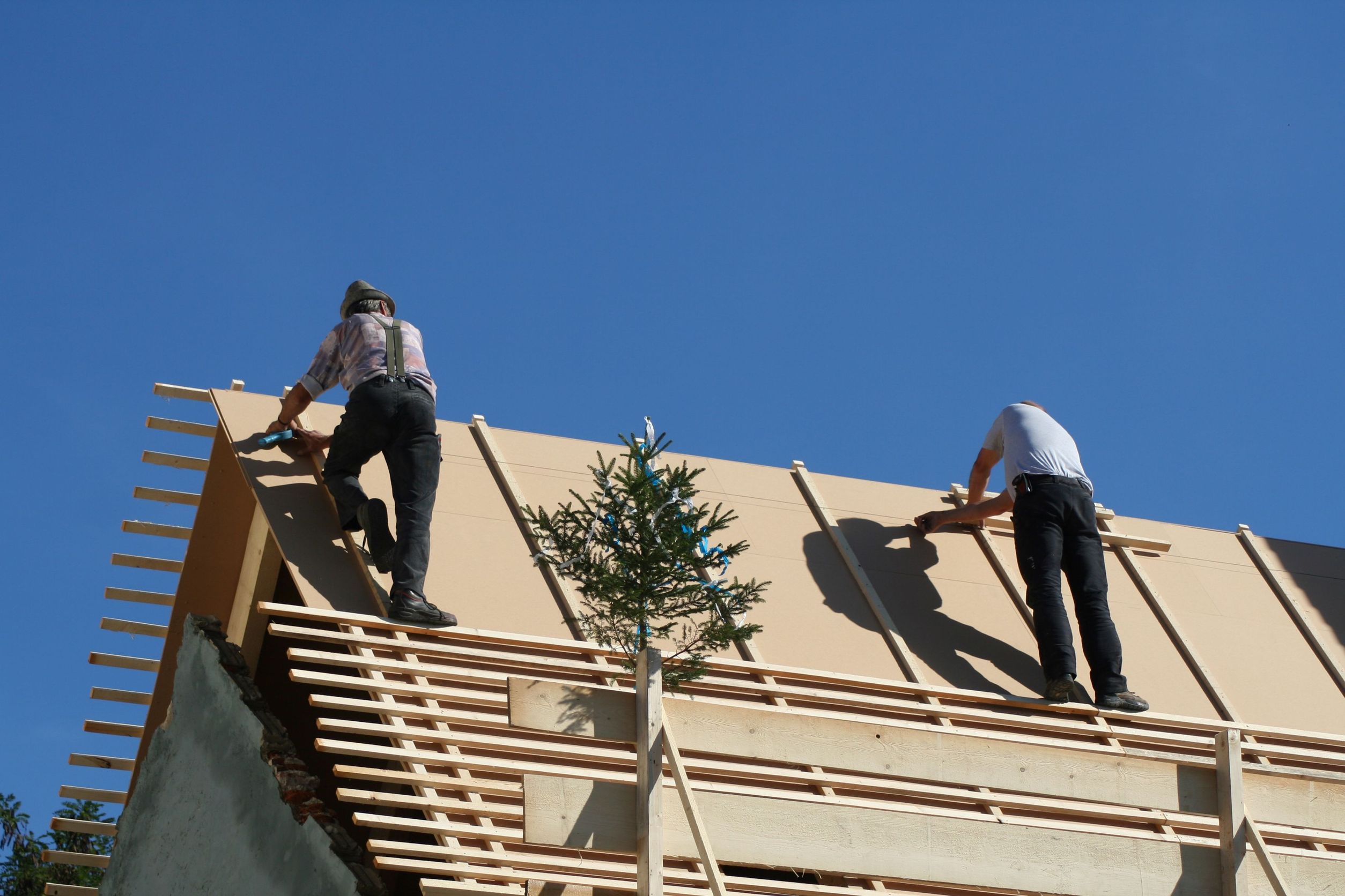 Tips For Choosing the Right Roofing Company in Brookfield, WI