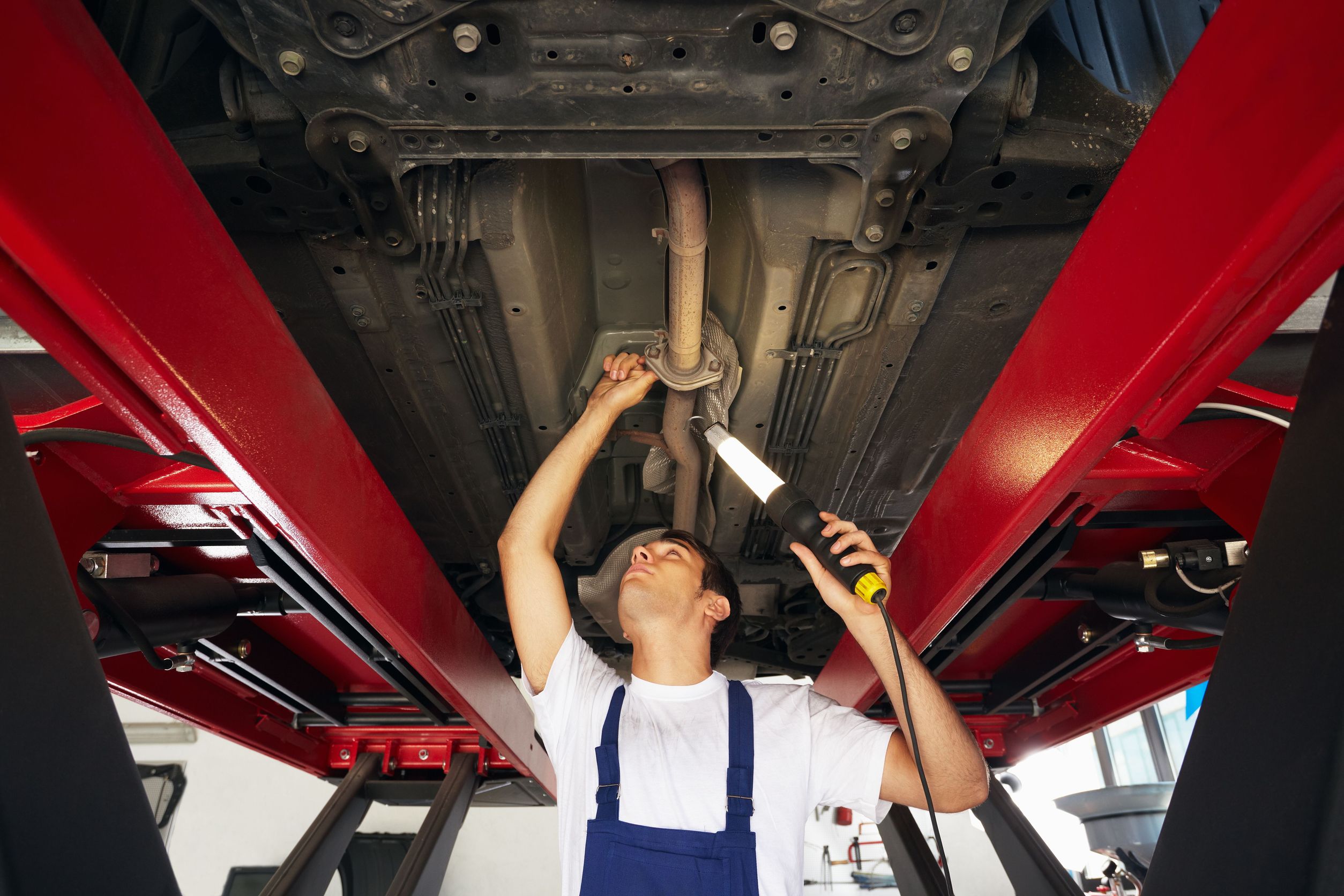 Major Signs That Confirm the Need for Muffler Repair Services in Redding, CA