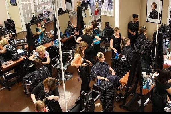 The Right Summit Salon in Lee’s Summit Offers Everything You Need for a Great Look